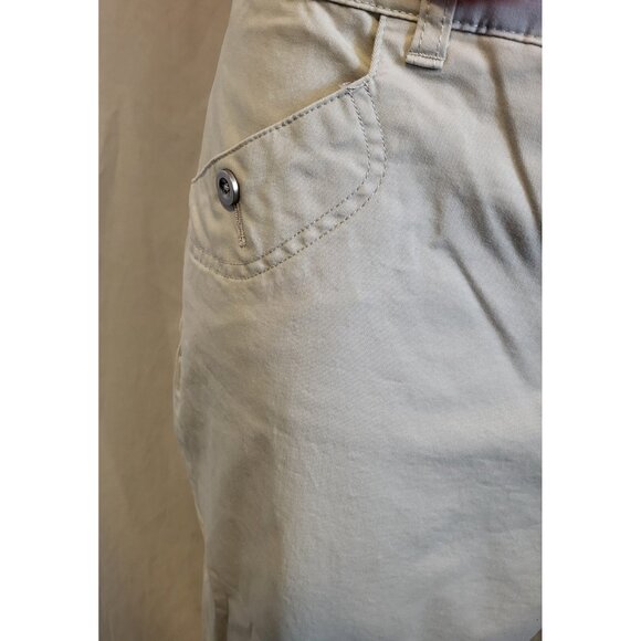Karen Scott Khaki Colored Ankle Capris Size 16 Pockets Button Accents - Picture 3 of 7